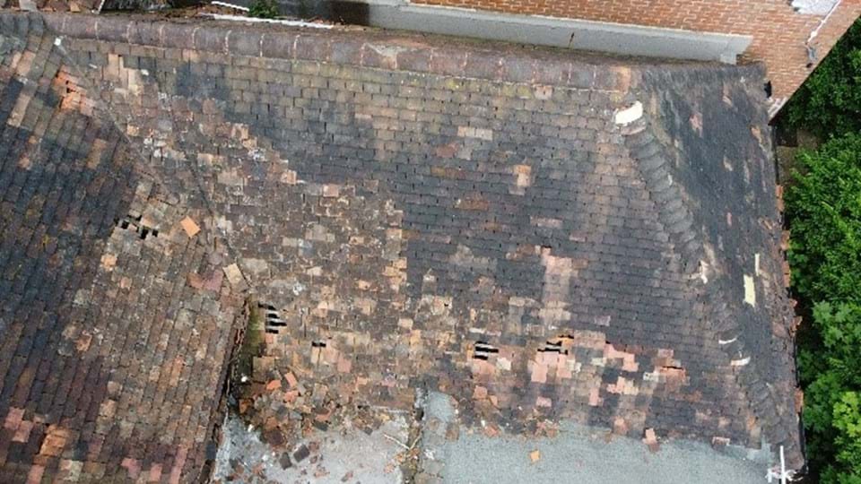 Pavilion Building allowed to fall apart